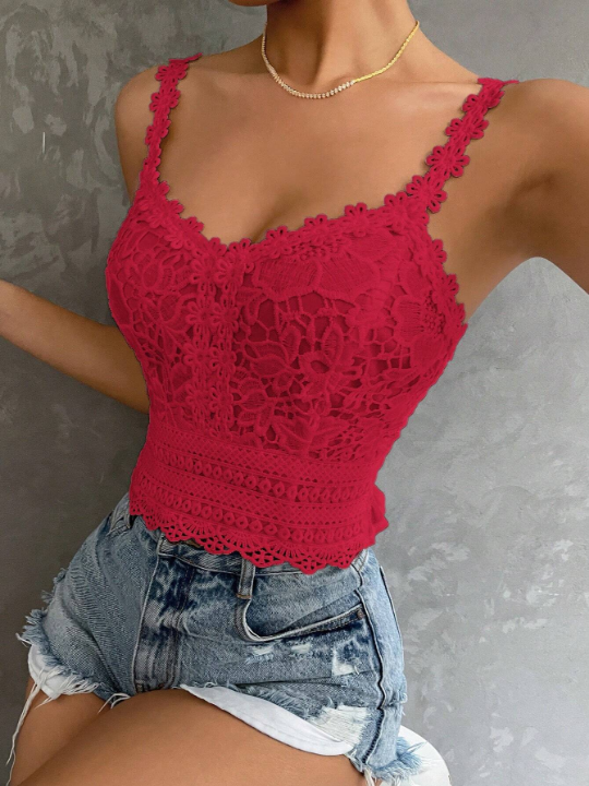 Essnce Solid Color Lace Camisole Top