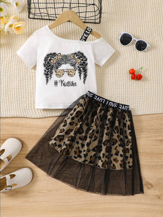 SHEIN Kids EVRYDAY Young Girls' Asymmetrical Neckline Short Sleeve Top And Leopard Print Mesh Skirt Set With Letter Character Print