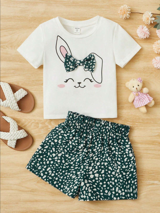 SHEIN Kids QTFun Young Girl's Casual And Cute White Rabbit Pattern T-Shirt And All-Over Printed Shorts Set