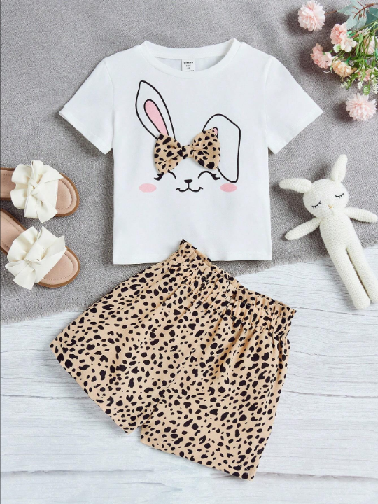 SHEIN Kids QTFun Young Girls' Casual And Cute White Top With Rabbit Prints And Leopard Shorts Two Piece Set