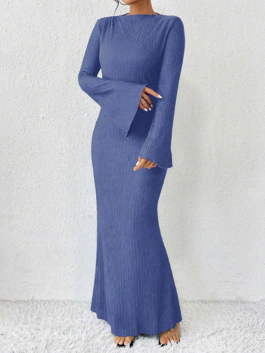 Privé Solid Color Flared Sleeve Fish Tail Dress