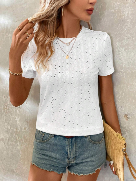 LUNE Hollow Out Embroidery Round Neck Short Sleeve T-Shirt