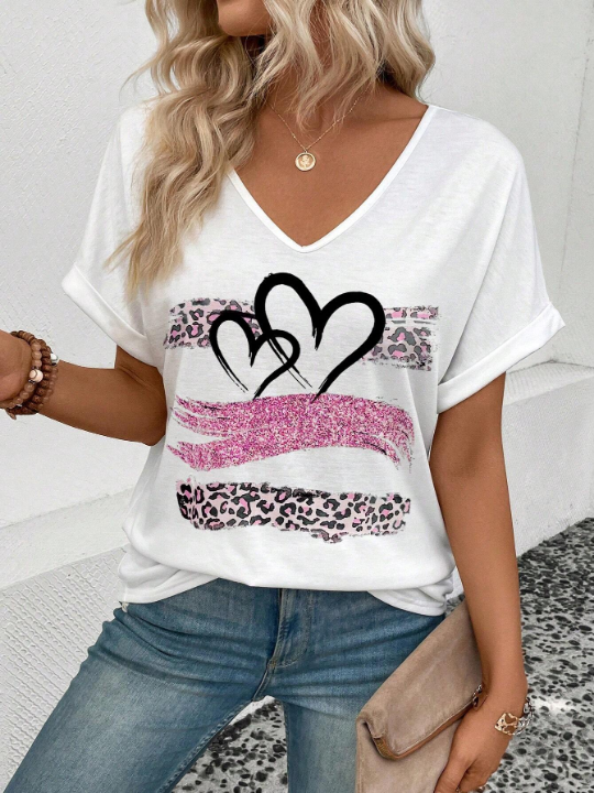 LUNE Heart Print V-Neck Short Sleeve T-Shirt