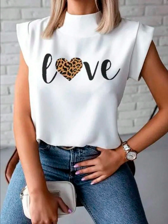 LUNE Heart & Letter Print Tee