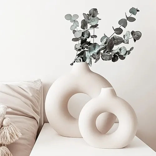 1pc, White Ceramic Vase White Vases For Decor, Modern Home Decor Vase, Boho Vases For Decor, Circle Vase, Round Vase, Donut Vase, Decorative Vase For Wedding Dinner Table Party Living Room Office Bedroom Indoor Decor