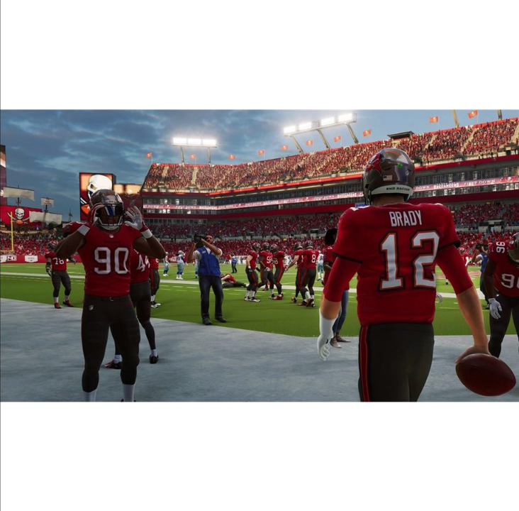Madden NFL 22 - Microsoft Xbox Series X - Sports