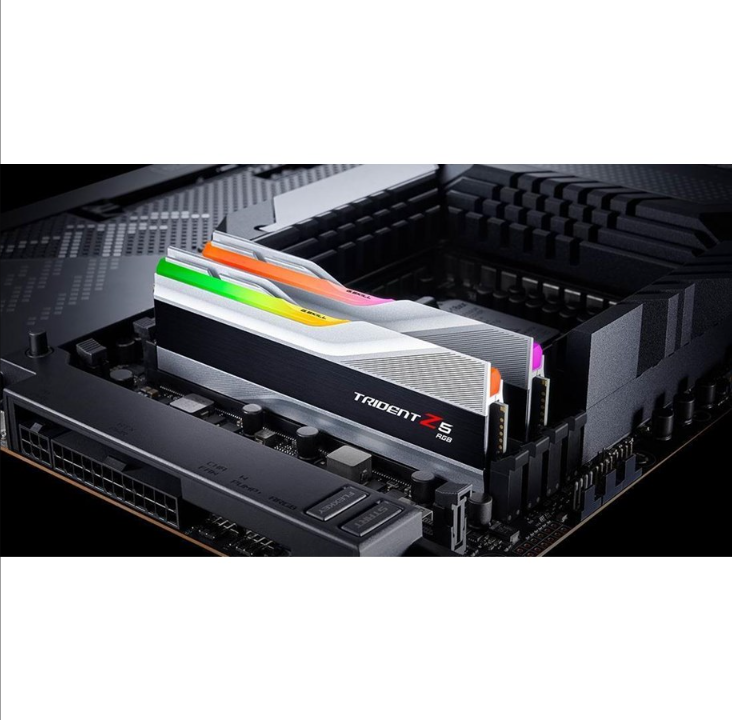 جي سكيل ترايدنت Z5 RGB DDR5-7600 SL C36 DC - 32 جيجابايت