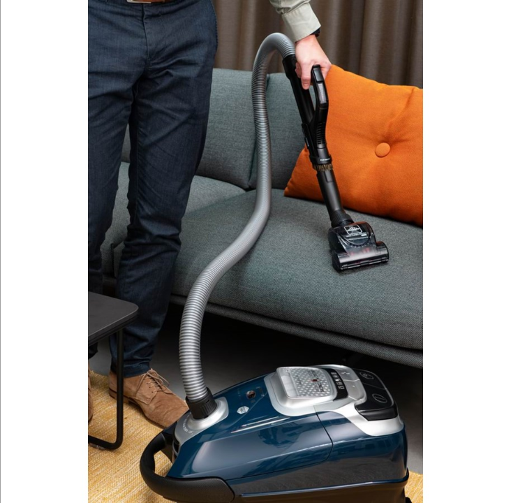 OBH Nordica Vacuum cleaner Silence force+ Blue