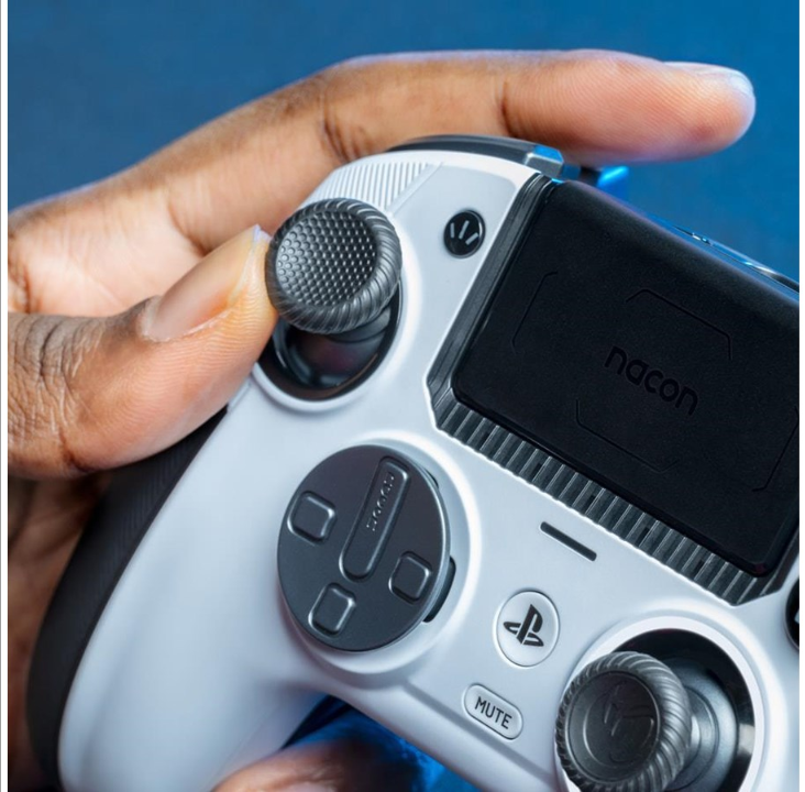 NACON Revolution 5 Pro - Black - Gamepad - Sony PlayStation 5