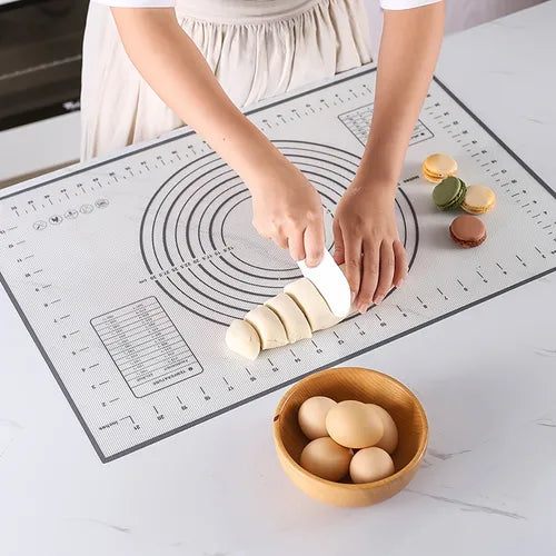 1pc Silicone Kneading Board, Silicone Pastry Mat, Extra Non Stick Baking Mat With Measurement Fondant Mat, Counter Mat, Dough Rolling Mat, Oven Liner, Pie Crust Mat, Roll Up Receive Kneading Pad, 40*60cm/15.7*23.6in, 26*29cm/10.2*11.4in